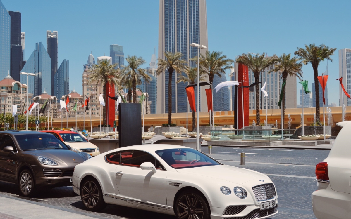 Four Handy Tips to Choose the Perfect Rental Car in Dubai - AbsoluteRentals
